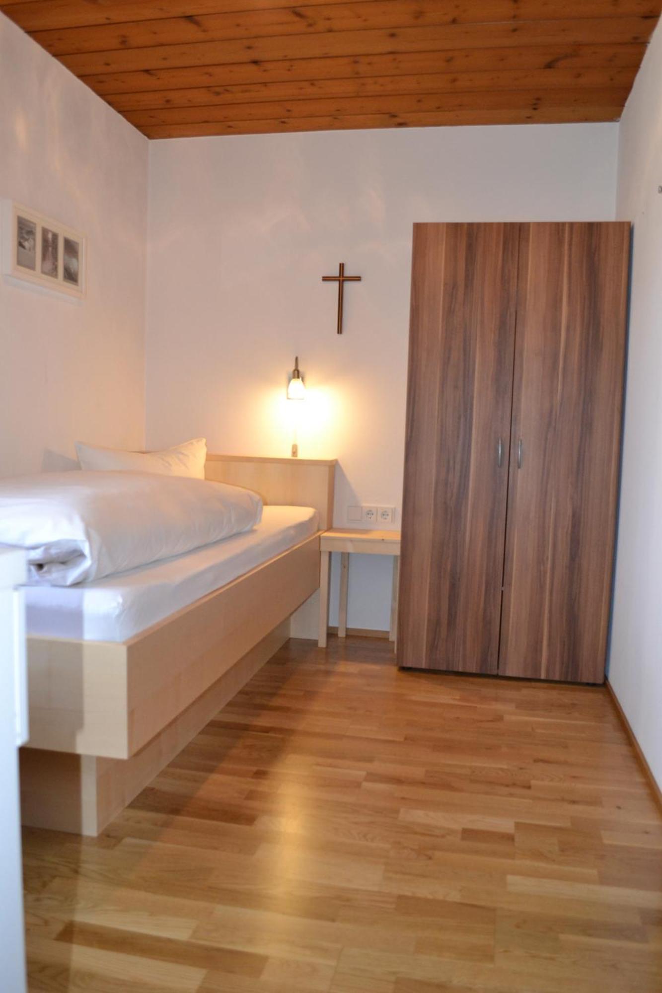 Gaestehaus-Pension Barbara Andelsbuch Δωμάτιο φωτογραφία