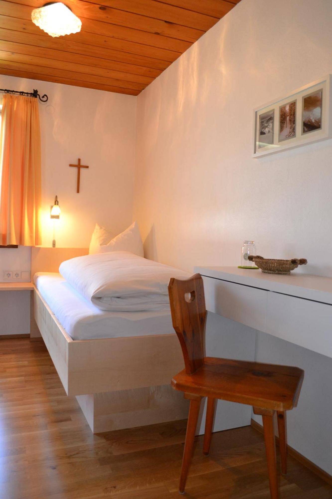 Gaestehaus-Pension Barbara Andelsbuch Δωμάτιο φωτογραφία