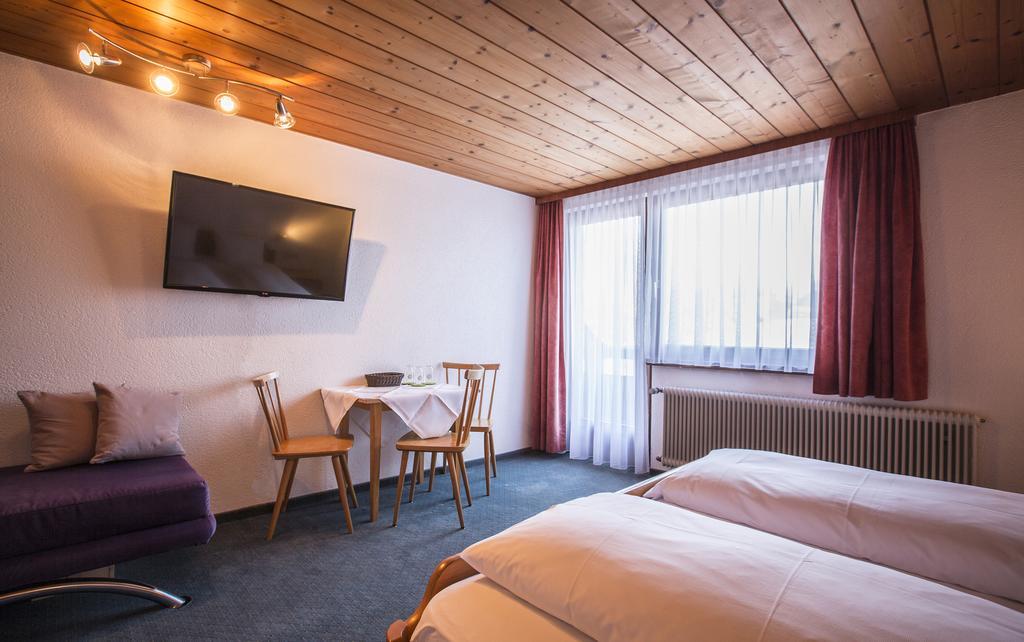 Gaestehaus-Pension Barbara Andelsbuch Δωμάτιο φωτογραφία